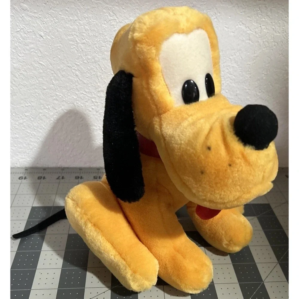Walt Disney World Pluto Dog 9.5 in Plush Vintage 1980s Sitting Red Collar Puppy